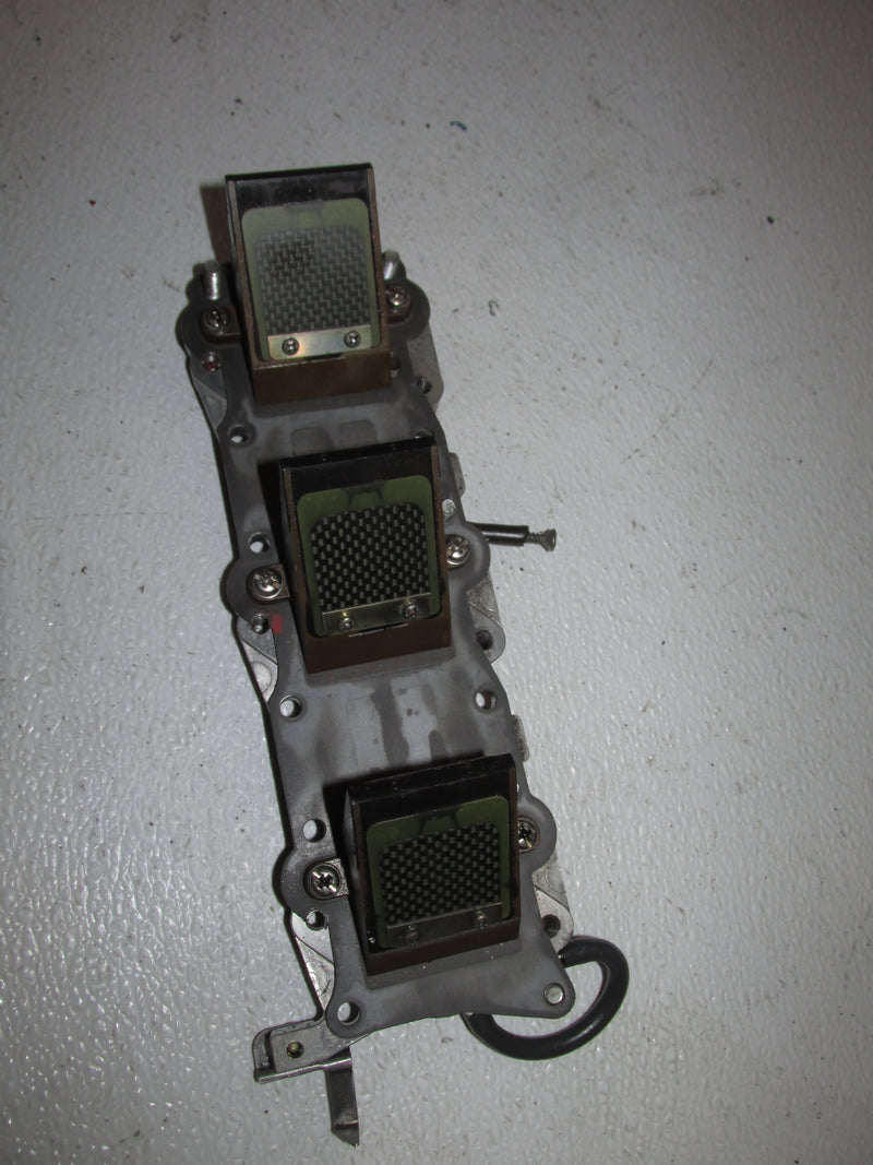 Yamaha 50hp 2 Stroke Outboard Intake Manifold and Reed Set
