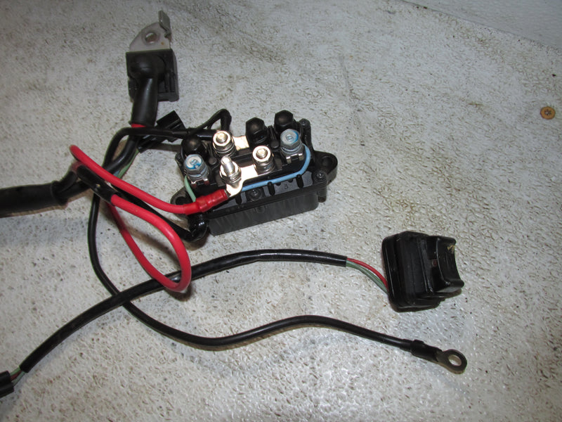 Yamaha 3.3L 200hp 4 Stroke Outboard Tilt Trim Relay & Switch (69J-81950-11-00)
