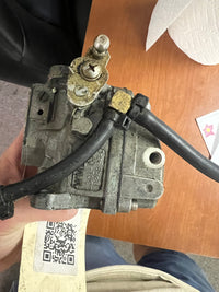 Load image into Gallery viewer, 1996 Mercury 125hp Carburetor (3301-824894-C) PARTS ONLY
