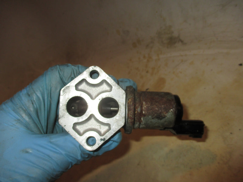 Johnson/Suzuki 140hp 4 stroke outboard IAC valve (18137-77E00)