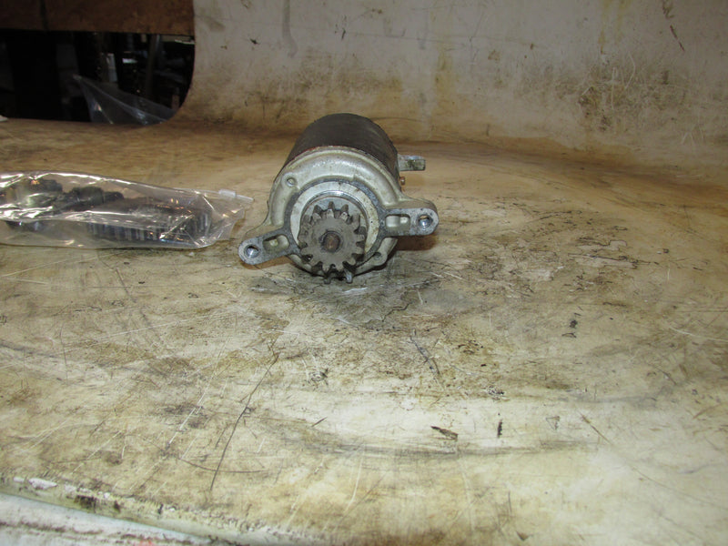 Johnson 175hp 2 Stroke Outboard Starter and Bendix (586286)