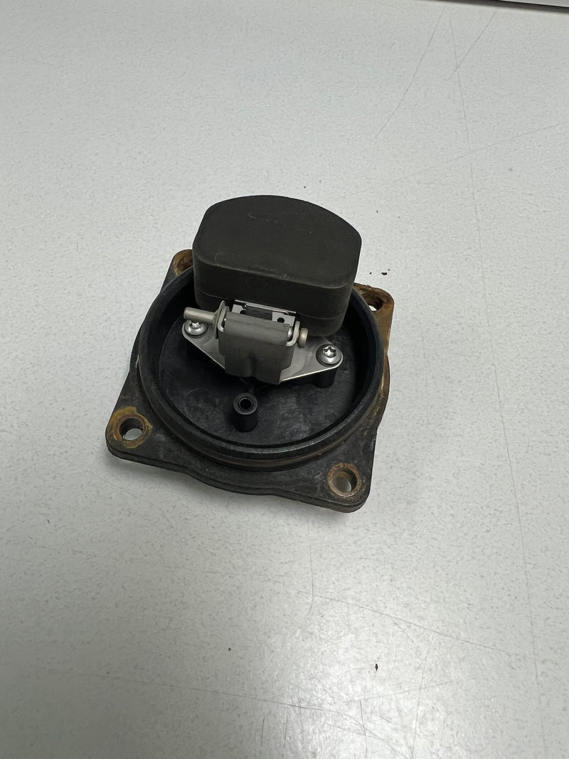 Evinrude Etec 2 stroke outboard VST top
