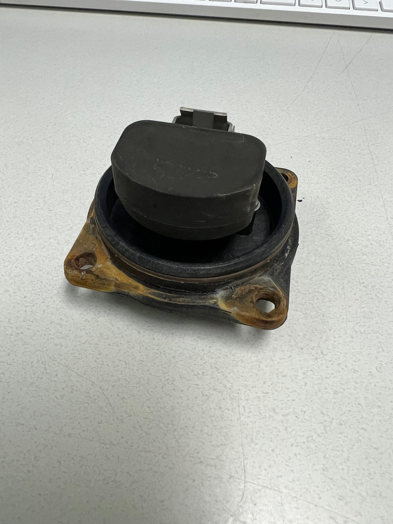 Evinrude Etec 2 stroke outboard VST top