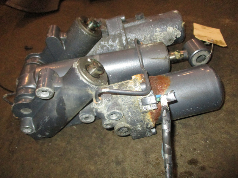 Yamaha 250hp 4 stroke outboard tilt trim unit