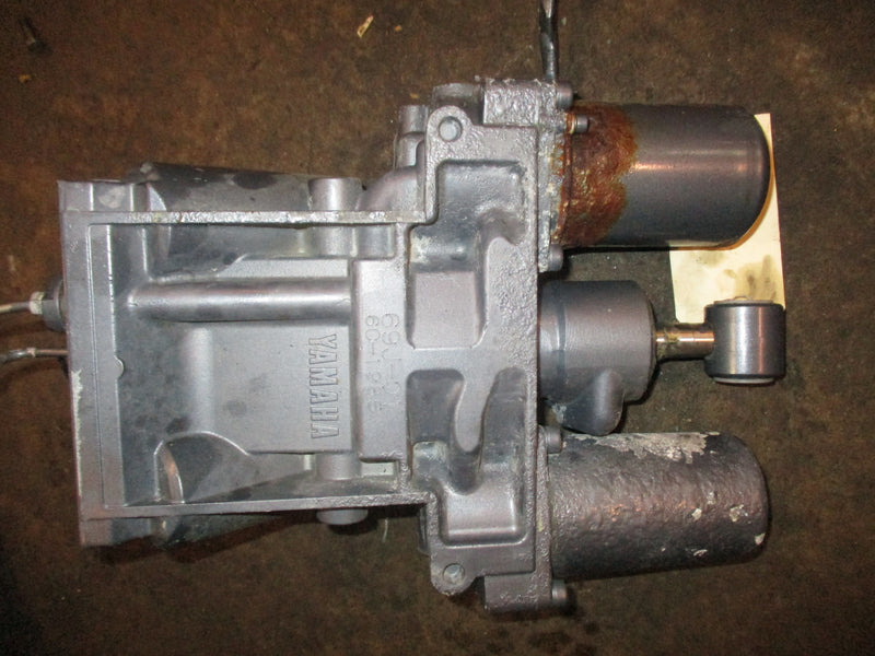 Yamaha 250hp 4 stroke outboard tilt trim unit