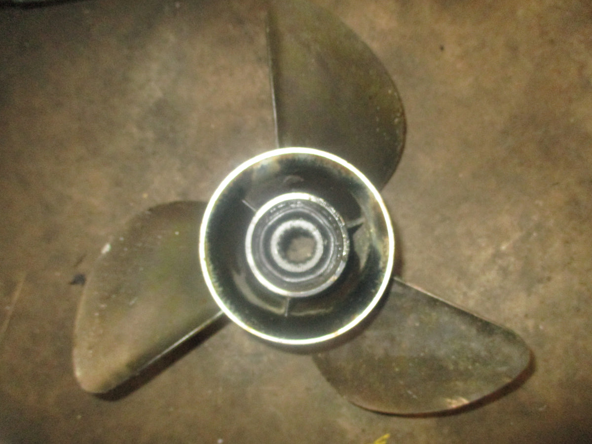 Yamaha outboard stainless propeller (13x19)
