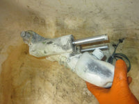 Load image into Gallery viewer, Johnson 120/140hp 2 Stroke outboard Tilt Trim Unit Showa
