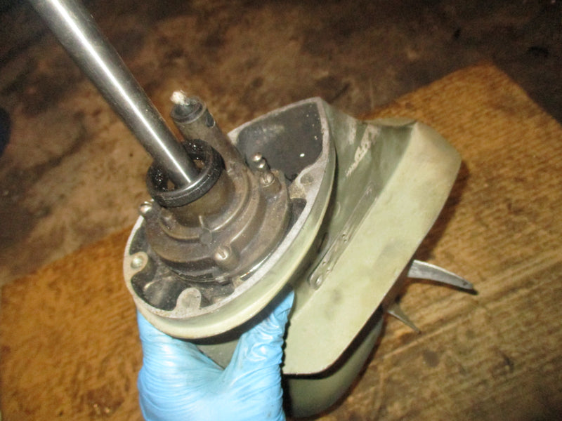 Johnson 35hp 2 stroke outboard short shaft lower unit