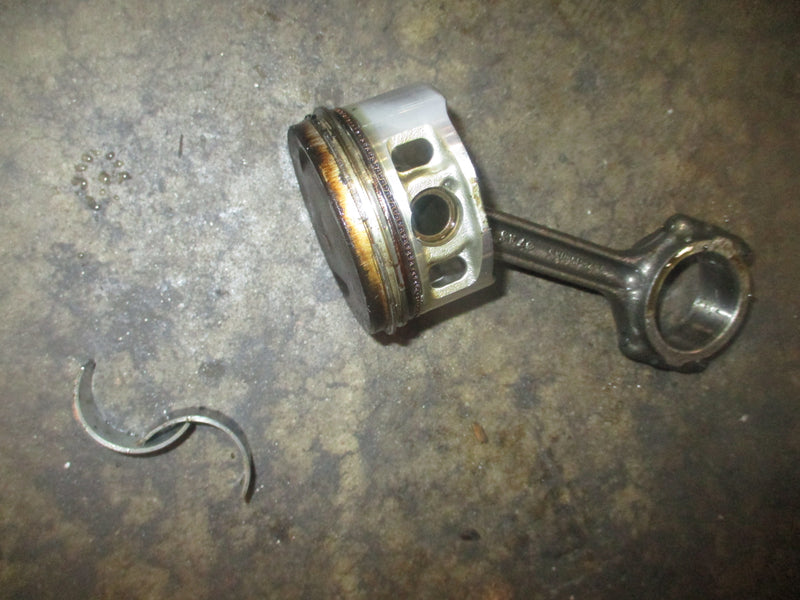 Mercury 40hp 4 stroke outboard piston and rod (856064A1)