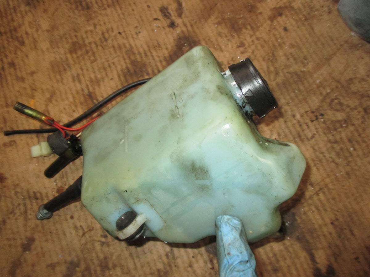 Yamaha 115hp 2 stroke outboard oil tank and sensor