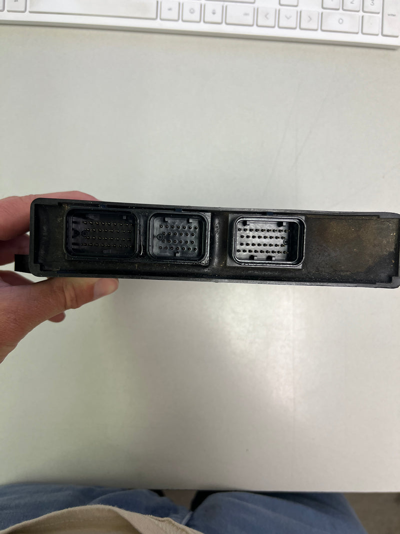 Yamaha 4.2L 300hp outboard ECU (6CE-10) (6CE-8591A-10-00)