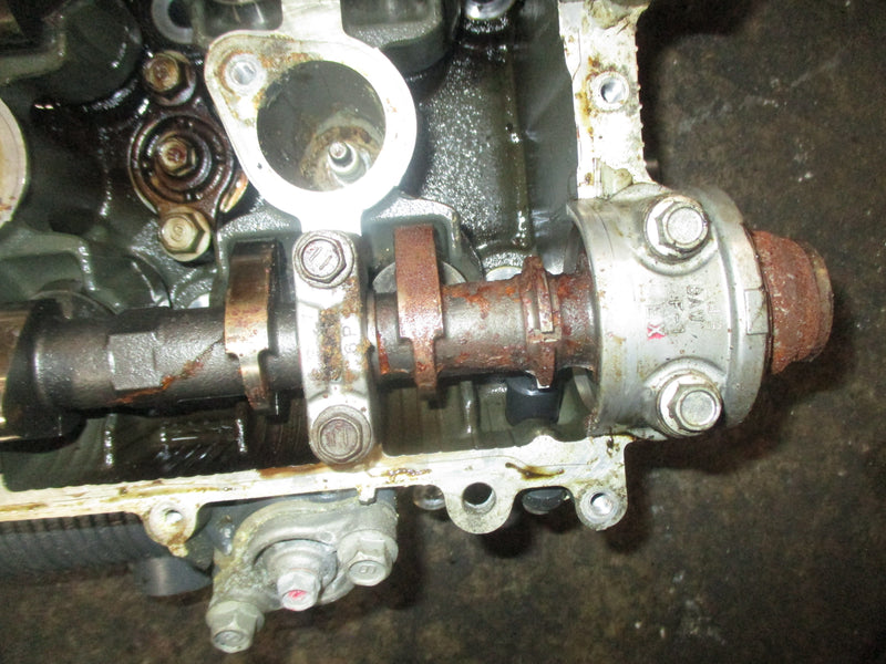 Yamaha 4.2L 300hp 4 stroke outboard port cylinder head