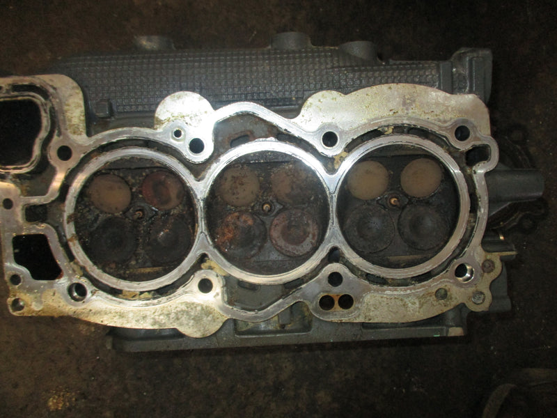 Yamaha 4.2L 300hp 4 stroke outboard port cylinder head