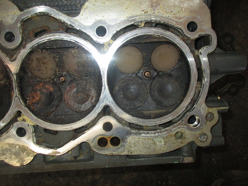 Yamaha 4.2L 300hp 4 stroke outboard port cylinder head