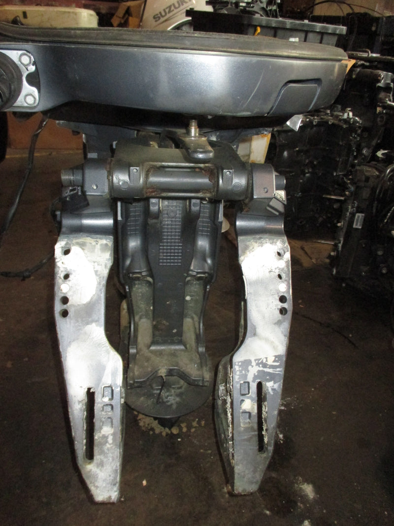 Yamaha 350hp 4 stroke outboard 25 inch midsection