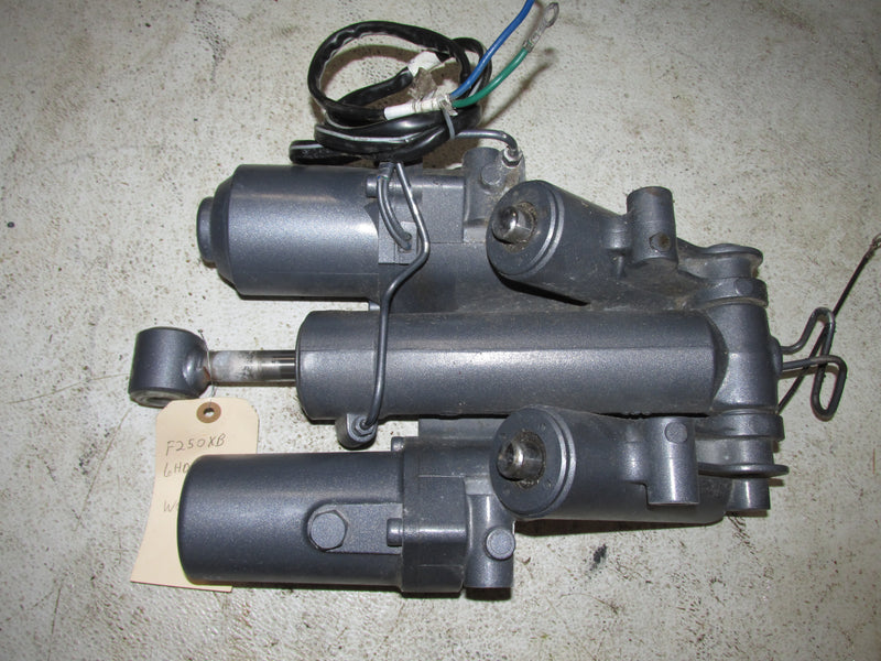 Yamaha 4.2L 250hp 4 Stroke Outboard Tilt Trim Unit (69J-43800-00-8D)