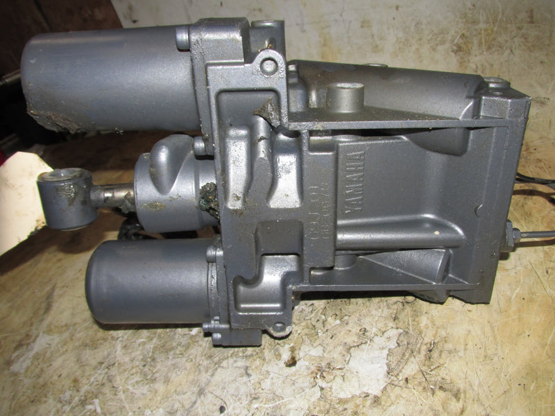 Yamaha 225hp 4 Stroke Outboard Tilt Trim Unit (69J-01)