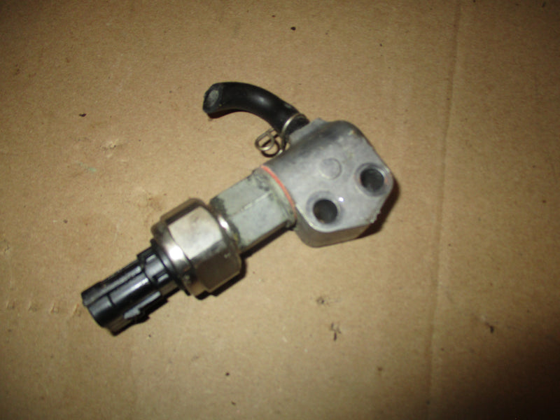 Yamaha 250hp 4 stroke outboard oil pressure sensor  (69J-83651-00)