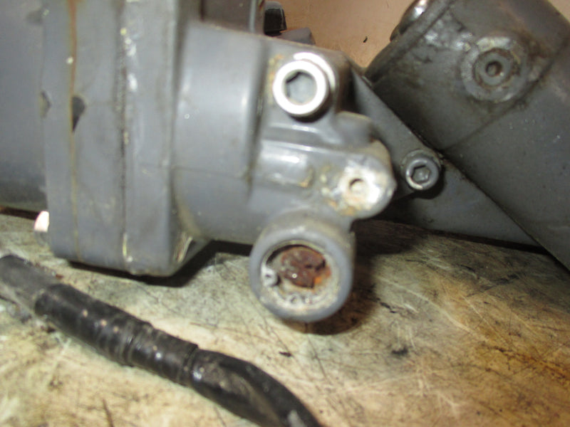 Honda BF90A 90hp 4 stroke outboard tilt trim unit
