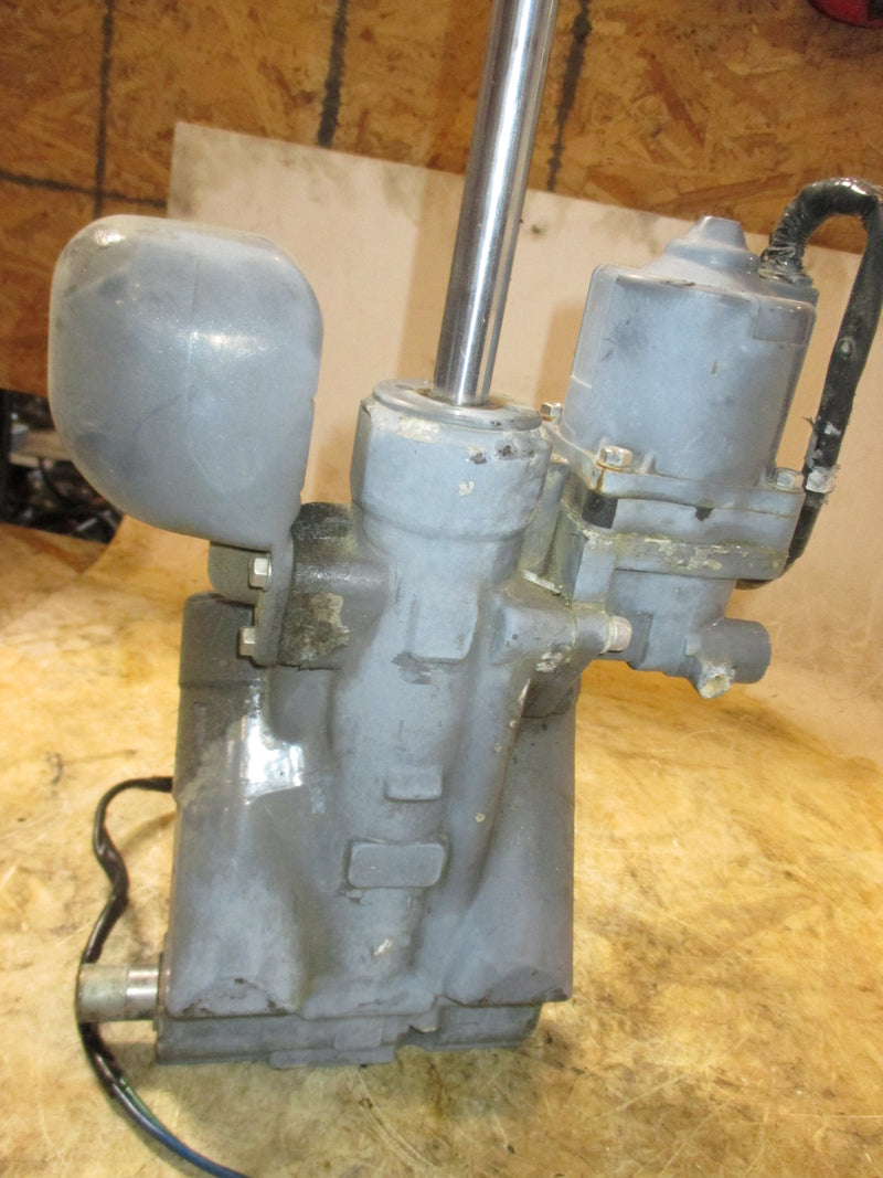 Honda BF90A 90hp 4 stroke outboard tilt trim unit