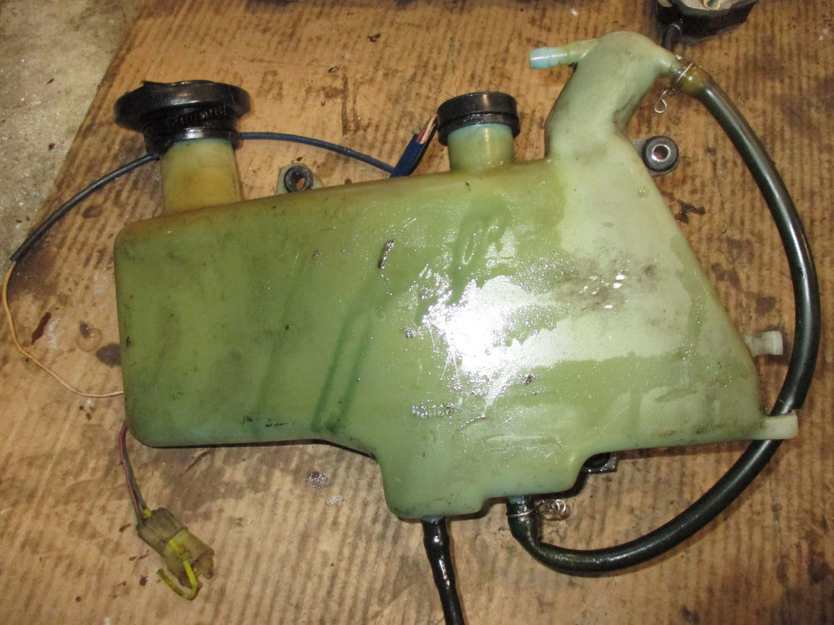 Yamaha 50hp 2 stroke outboard oil tank and sensor (63D-21707-00)