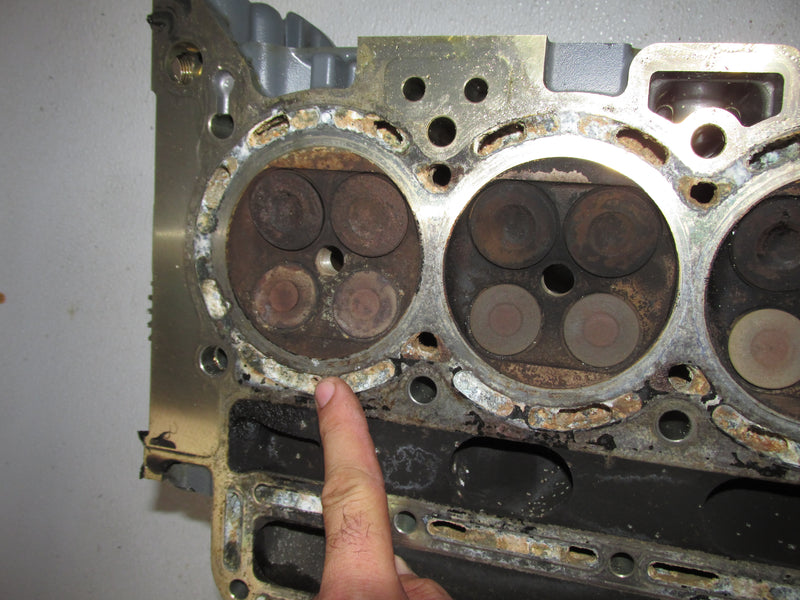 Suzuki DF115 115hp Outboard Cylinder Head