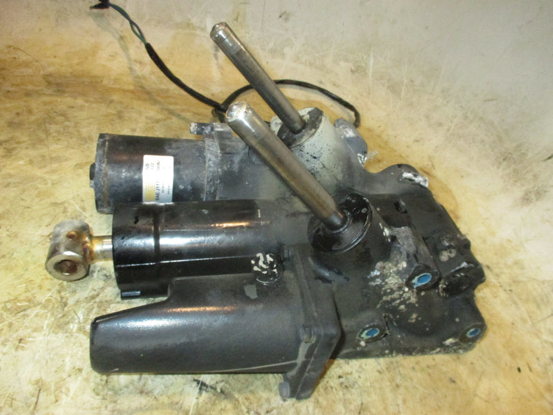Mercury 200hp optimax 3.0L outboard tilt trim unit