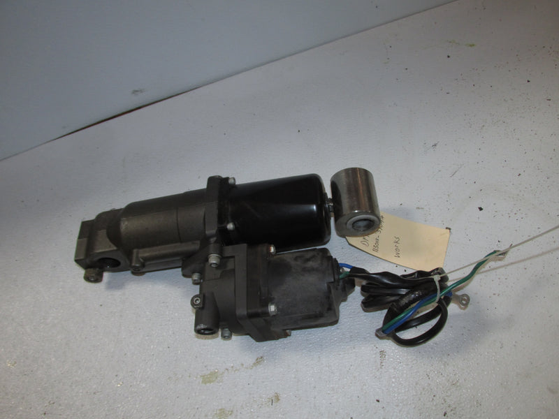 Suzuki DF115 115hp Outboard Tilt Trim Unit