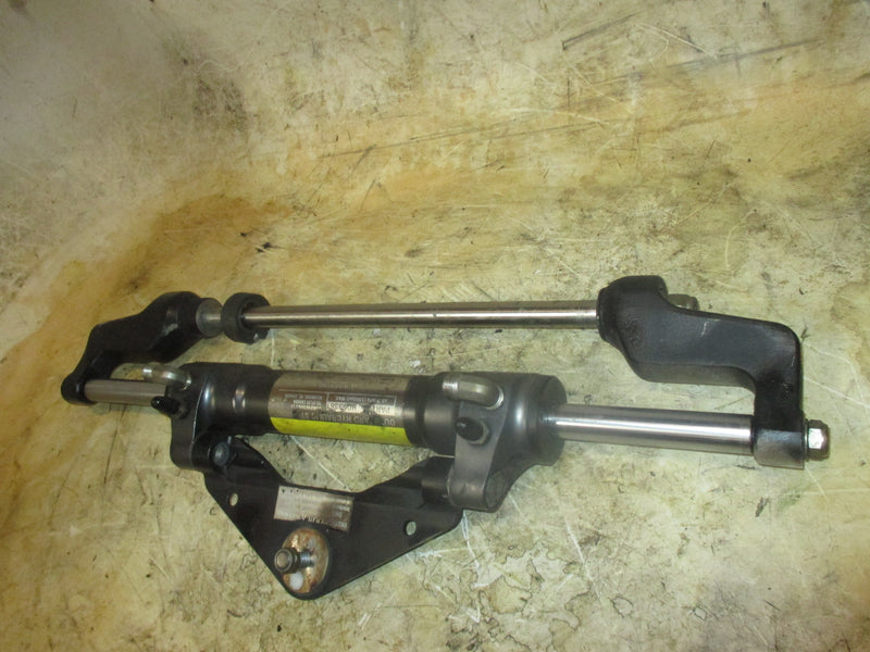 Yamaha 150hp HPDI 2 Stroke outboard Sea Star Hydraulic Steering Ram (HC5358)