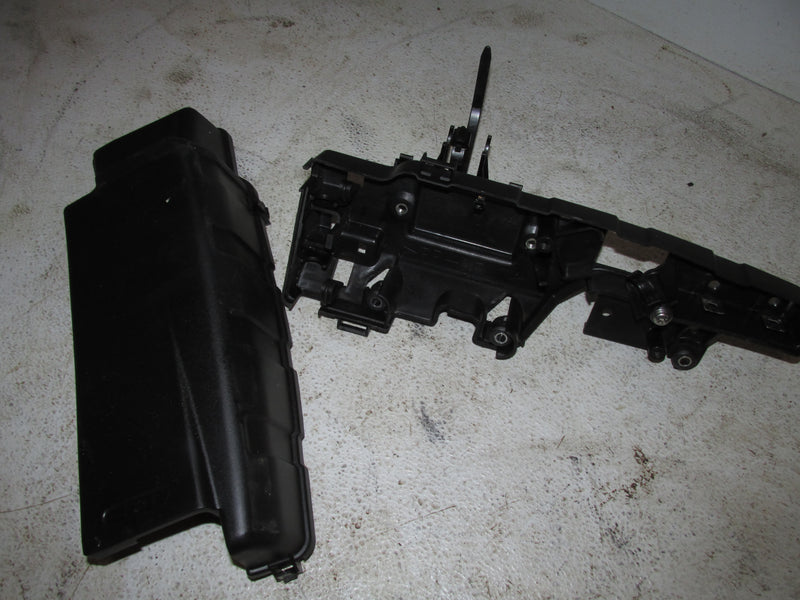 Yamaha 90hp 4 Stroke Outboard Electronics / Mounting Bracket (68V-81948-02-00)