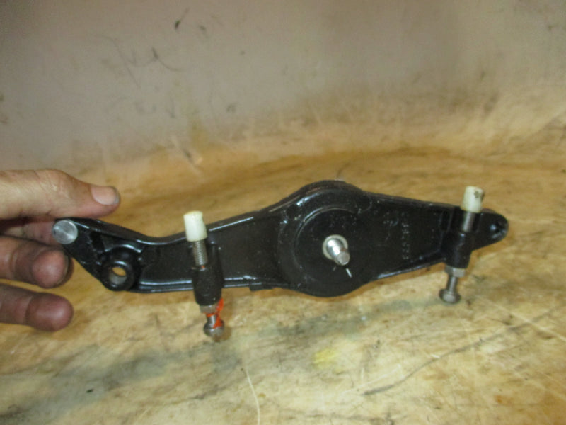 Mercury 200hp optimax 3.0L outboard throttle bracket (825268-C)
