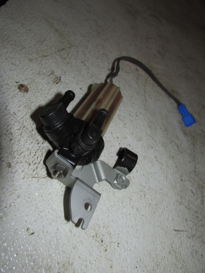 Yamaha 90hp 4 Stroke Outboard Fuel Filter and Sensor (6D8-24560-00-00)