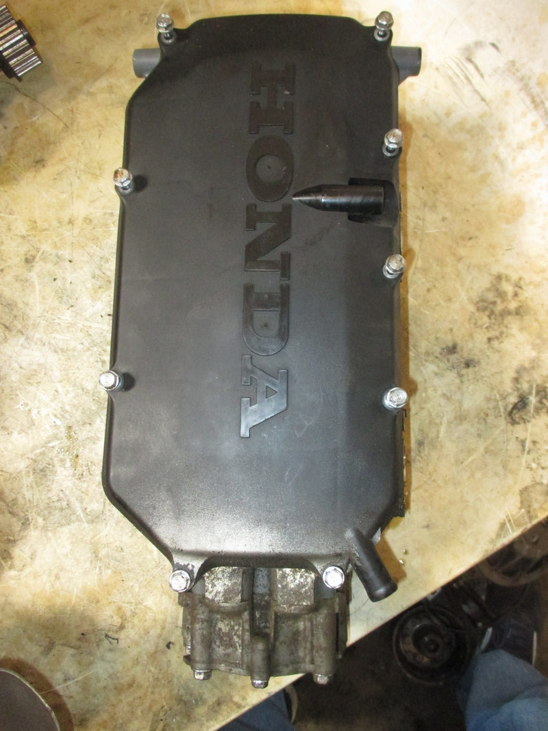 Honda BF90A 90hp 4 stroke outboard cylinder head