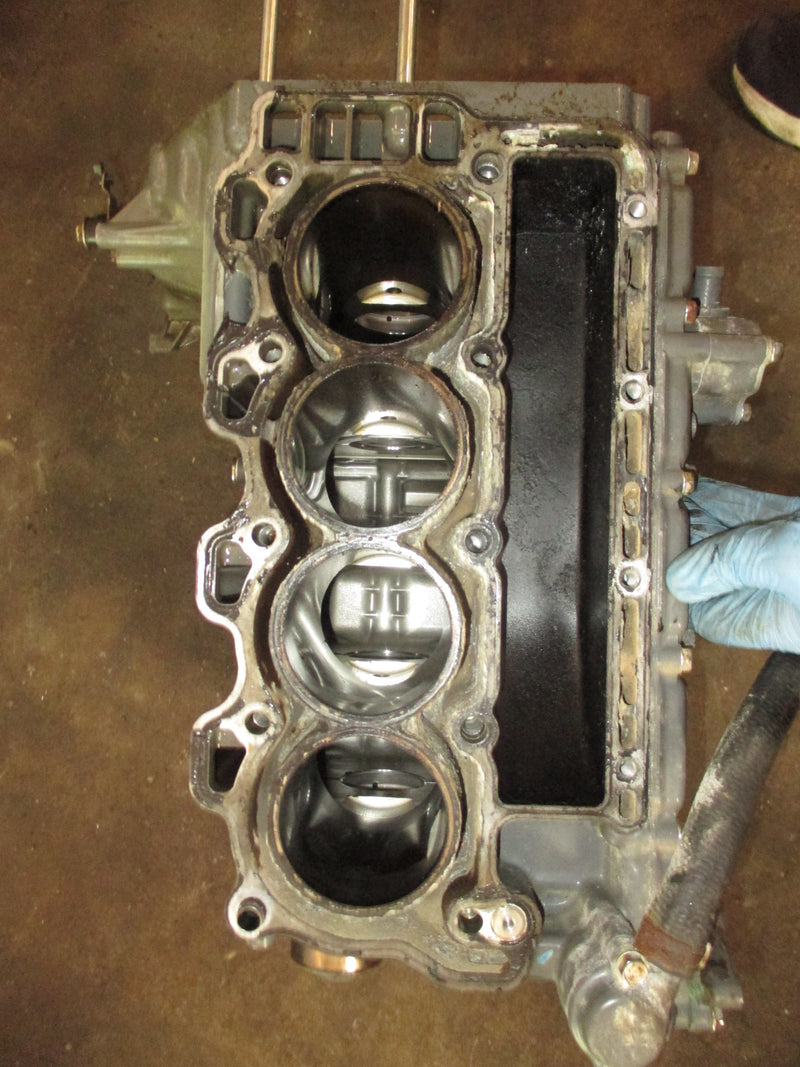 Honda BF90A 90hp 4 stroke outboard crankcase block