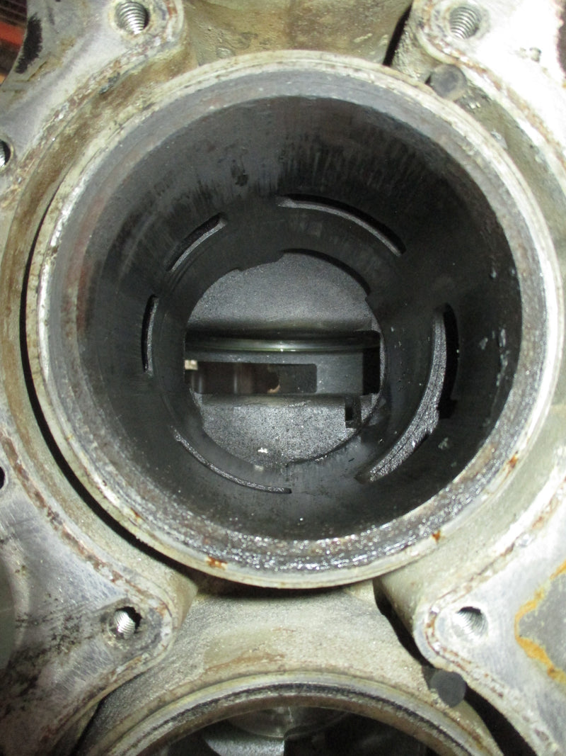 Mercury Mariner 225hp 2 Stroke outboard Crankcase Block