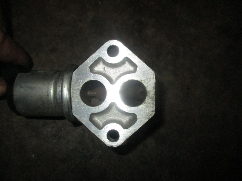 Johnson Suzuki 115hp 4 stroke outboard iac valve (18137-77E00)