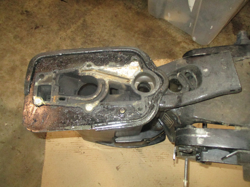 Mercury 25hp 2 stroke outboard midsection 15 inch shaft