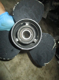 Load image into Gallery viewer, Johnson Evinrude 15-35hp outboard aluminum propeller (10.5x11) 765049
