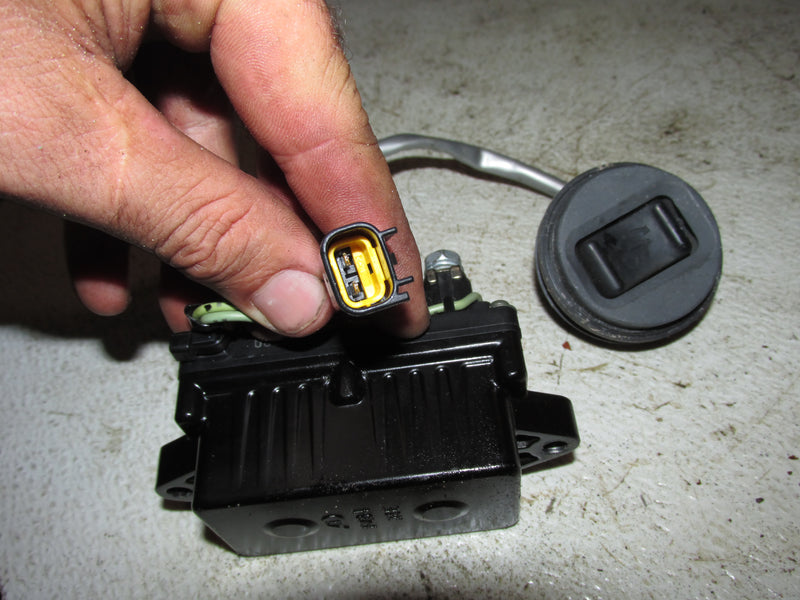 Yamaha 90hp 4 Stroke Outboard Tilt Trim Relay and Switch (63P-81950-00-00)