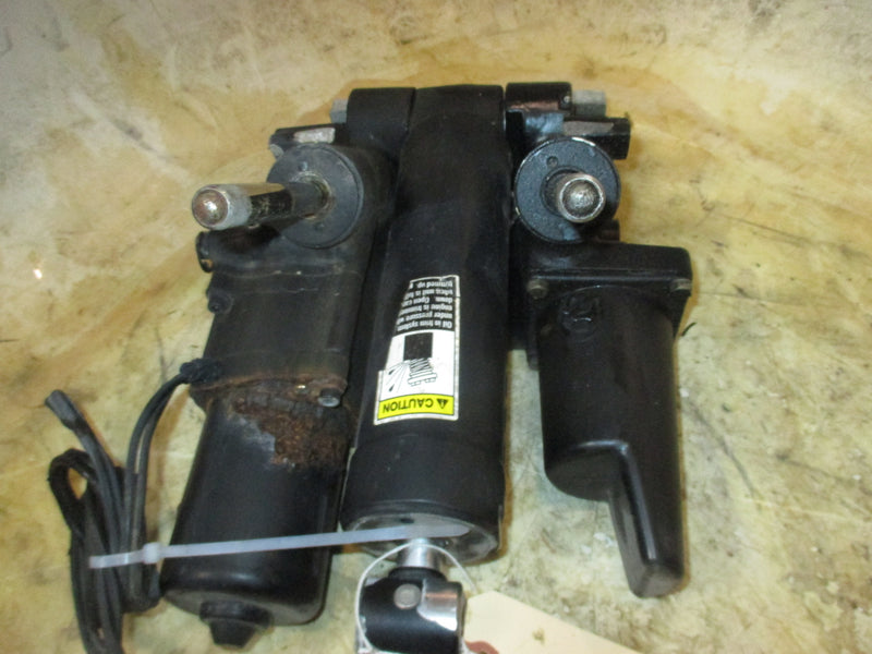 Mercury Mariner 225hp 2 Stroke outboard Tilt Trim Unit