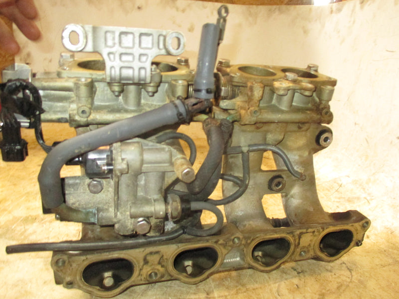 2003 Yamaha 115hp 4 Stroke outboard Throttle Body and Control Unit (68V-13105)