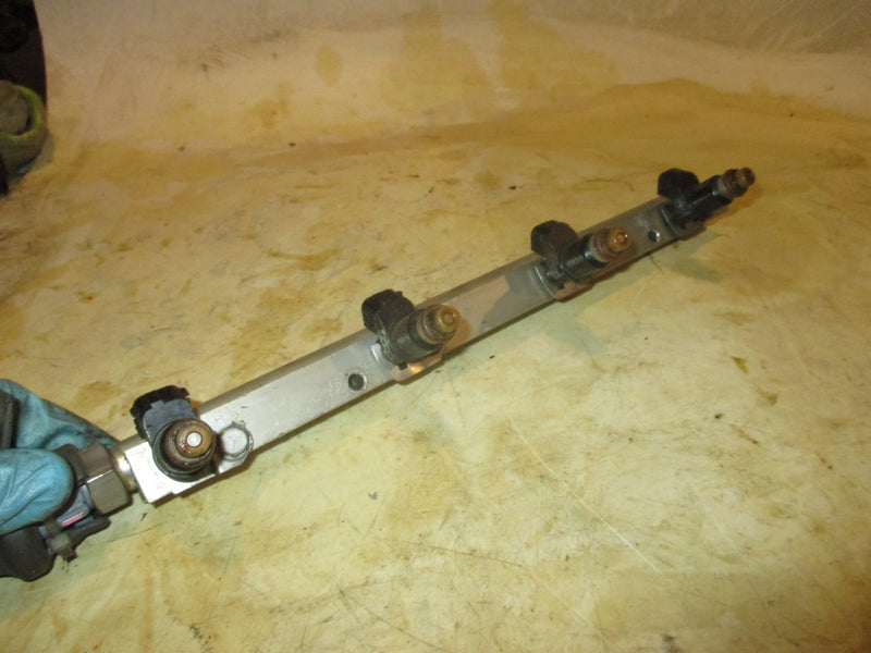 Honda BF150hp 4 stroke outboard fuel rail and injector set (16450-ZY6-003)