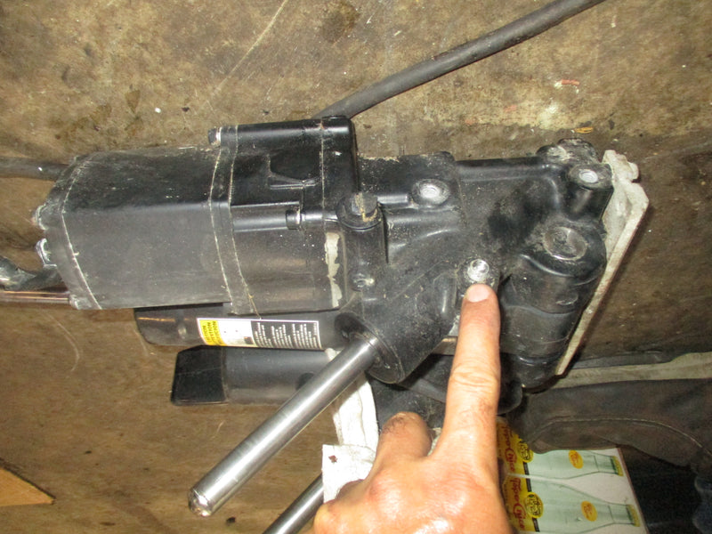 Mercury 225hp offshore 2 stroke outboard tilt trim unit