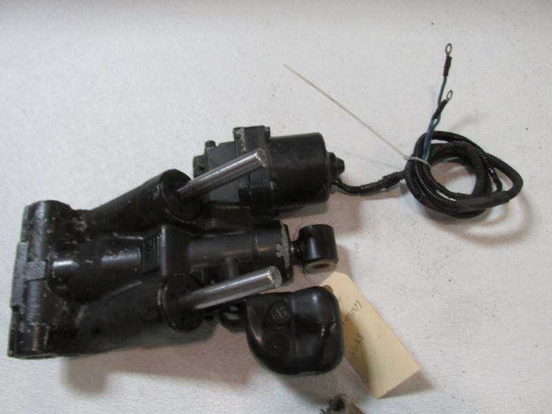 Suzuki DF70 70hp Outboard Tilt Trim Unit