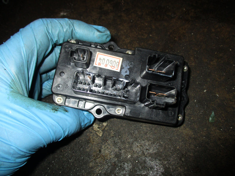 Yamaha 200hp HPDI outboard fuse box (68F-82170-01-00)