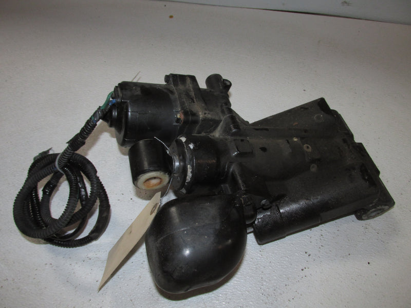 Suzuki DF70 70hp Outboard Tilt Trim Unit