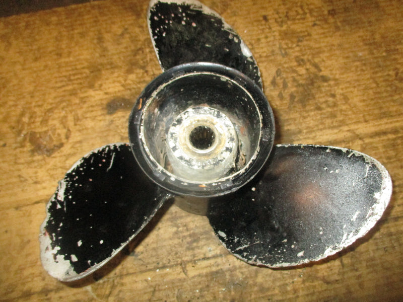 Johnson Evinrude outboard large hub aluminum propeller 13x17