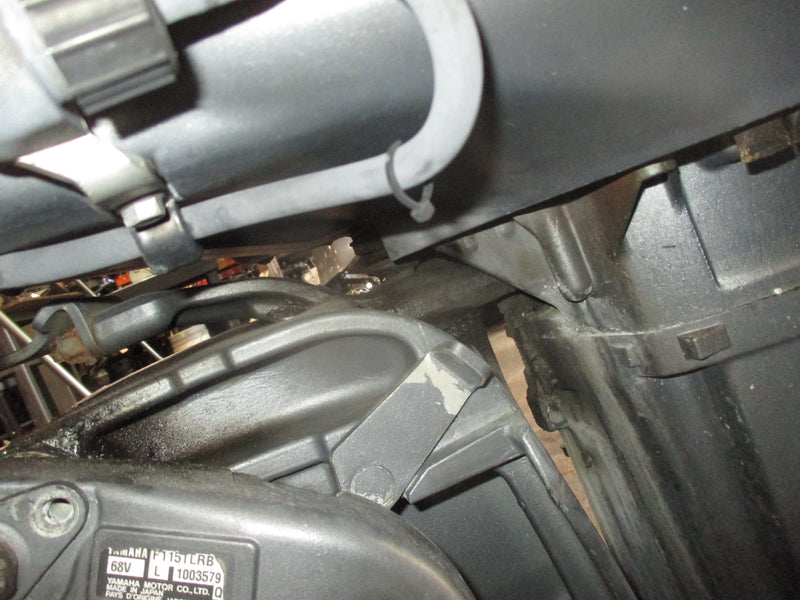 2003 Yamaha 115hp 4 Stroke outboard 20 inch Midsection