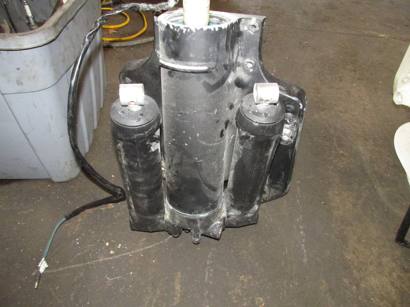 Mercury 275hp Verado 4 Stroke Outboard Tilt trim unit (896156A01)