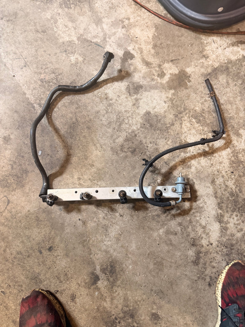 Honda BF130A 130hp 4 Stroke Outboard Fuel rail and injector set 16406-ZW5-000